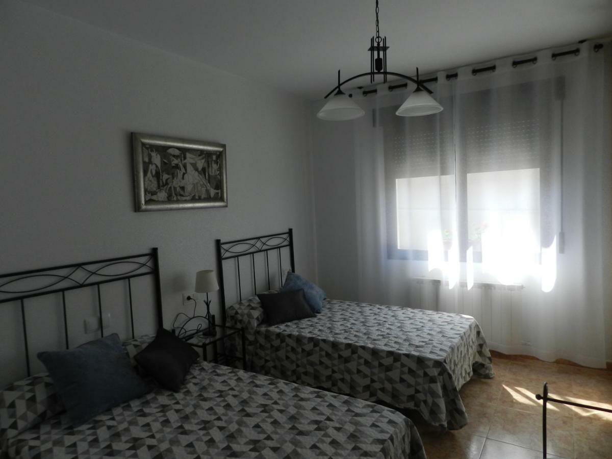 Lagunen Etxea Muniain de la Solana Exteriör bild